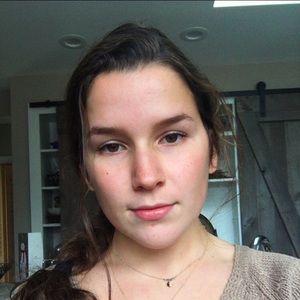 Meet your Posher, Avery